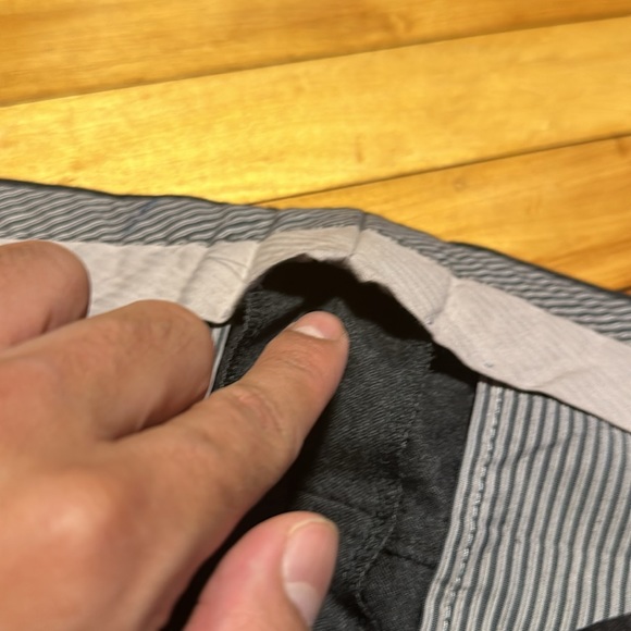 Rene lézard size 37” waist 41” long - Picture 8 of 9